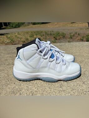 Air Jordan 11 Retro Low Legend Blue 2024 White Blue Youth 6.5Y